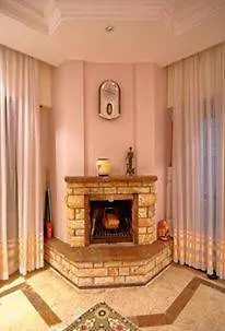 Guest house Pine House *