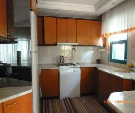 Pensjonat Pine House *