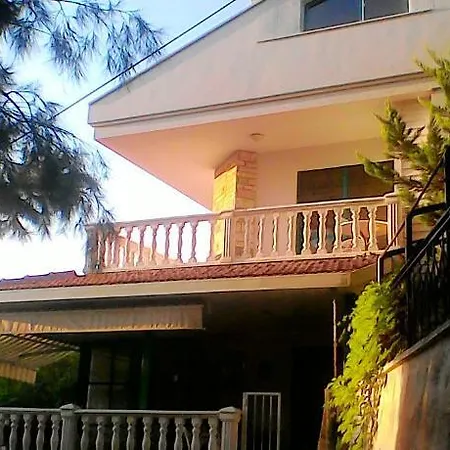 Pine House Pensjonat